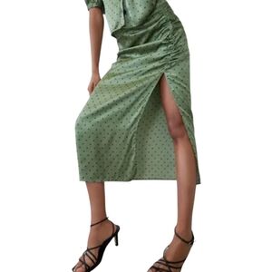 Zara Satan Green Polka Dot Women's Skirt‎ NWOT Size Large